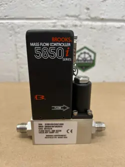 BROOKS 5850I MASS FLOW CONTROLLER, 500 SCCM, OXYGEN, MOD: 5850IA1BF3R2BEA