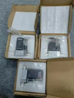 1PCS NEW BROOKS 5850E MASS FLOW CONTROLLER VIA DHL OR FEDEX