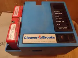 CLEAVER BROOKS CB70 (833-2290) COMPUTERIZED BURNER CONTROL W/ R7248A 1004 MODULE