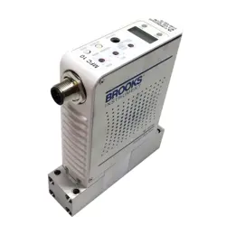BROOKS INSTRUMENT GF120CXXC MASS FLOW CONTROLLER MFC NF3 400 SCCM GF120C-104661