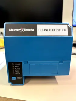 CLEAVER-BROOKS BURNER CONTROL 833-2720 RM7840 L 1042