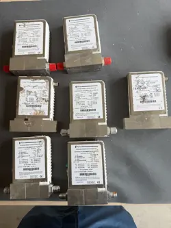 BROOKS GF125CXXC MASS FLOW CONTROLLER,N2,860SCCM