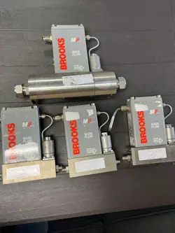 LOT OF 4 , BROOKS INSTRUMENTS THERMAL MASS FLOW CONTROL  MF53 MF51 MF50