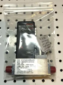 BROOKS 5850EM MASS FLOW CONTROLLER MFC - GAS: N2 - FLOW RATE: 1000 SCCM / 1 LPM
