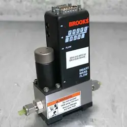 BROOKS PROFI BUS SMART MASS FLOW CONTROLLER 5850S/BC1BA1ID0AA1B1 OXYGEN