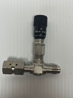 NUPRO SWAGELOK METERING VALVE 1/4