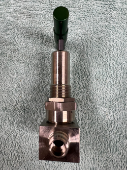 NUPRO SWAGELOK BELLOWS VALVE SS-6BK-SW HELIUM LEAK TESTED (NEW IN BOX)