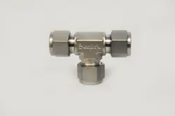 SWAGELOK SS-810-3 STAINLESS STEEL UNION TEE 1/2