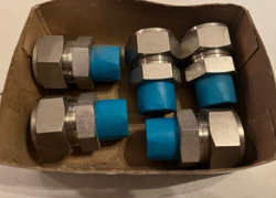 SWAGELOK 316 STAINLESS STEEL CONNECTOR, 1