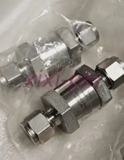 NEW SWAGELOK SS-CHS8MM-1