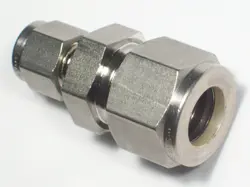 1 -  SWAGELOK REDUCING UNION, 1/2