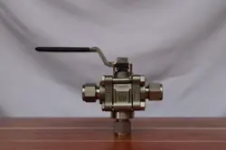SWAGELOK SS-63XTS8: STAINLESS STEEL 3-PIECE 3-WAY BALL VALVE, PTFE SEATS 1/2 IN.