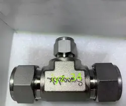 1PC SWAGELOK SS-1210-3-12-6 CARD PIPE JOINT