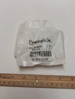 SWAGELOK SS-QC4-D-4PF QUICK CONNECT STEM W/ VALVE 0.2CV 1/4
