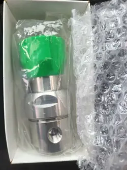 SWAGELOK KBP1J0A4A5A20000 STAINLESS STEEL BP REGULATOR FNSP
