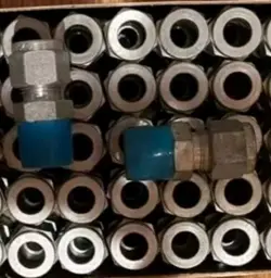 CONNECTOR 3/8