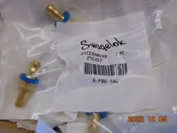 1 NEW SWAGELOK B-PB6-TA6 PUSH ON HOSE END CONNECTION ADAPTER 3/8IN
