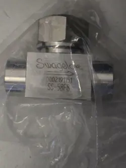 SWAGELOK  SS-58F8 LIFT CHECK VALVE; 1/2