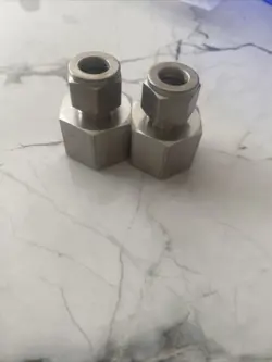 LOT-2 SWAGELOK STAINLESS STEEL CONNECTOR, 1/2