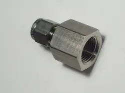 CONNECTOR FITTING 1/4