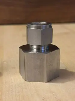 SWAGELOK STAINLESS STEEL CONNECTOR, 1/2