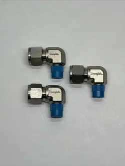 LOT OF 3 SWAGELOK SS-810-2-4 MALE ELBOW, 1/2 IN. TUBE OD X 1/4 IN. MALE NPT