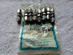 8: SWAGELOK SS-200-6
