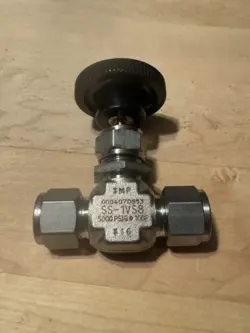 NEW SWAGELOK  SS-1VS8