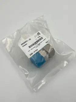 AMAT 3300-01434 SWAGELOK SS-1610-1-16 ADAPTER 1