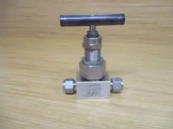 SWAGELOK SS-12NBS8 NEEDLE VALVE SS12NBS8