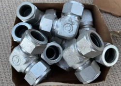 SWAGELOK S-1210-9 3/4 TUBE X 3/4 STEEL ELBOW UNION 9PCS