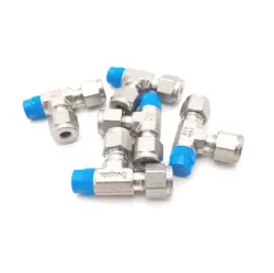 LOT OF 5 SWAGELOK SS-400-3TMT STAINLESS STEEL TUBE FITTING MALE RUN T 1/4