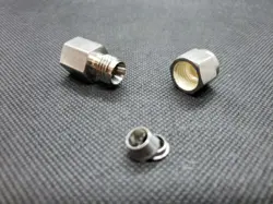 FEMALE CONNECTOR 1/4