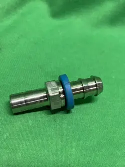 NEW SWAGELOK PUSH-ON HOSE END CONNECTION 1/2” STAINLESS STEEL SS-PB8-TA8