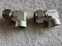 QTY 2: SWAGELOK SS-1210-8-8, 3/4