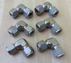 LOT OF 6 SWAGELOK STAINLESS STEEL TUBE UNION ELBOWS, 3/8