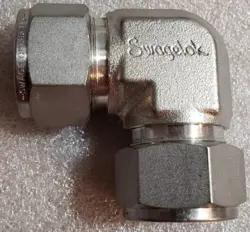 LOT OF 5. SS-810-9 SWAGELOK TUBE FITTING, UNION ELBOW, 1/2 IN. TUBE OD