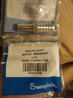 NEW SWAGELOK STAINLESS STEEL HOSE ADAPTER 1/2