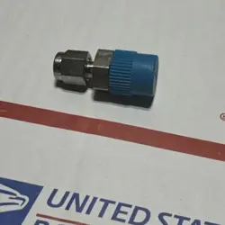 NEW SWAGELOK STAINLESS STEEL CONNECTOR FITTING,1/8