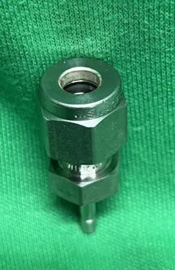 TUBE 1/8” MALE
