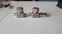 SWAGELOK SS-53S4  VALVE STAINLESS STEEL USED