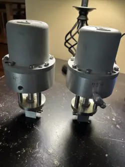 LOT (2)  NUPRO BELLOWS SEALED VALVE ACTUATOR  SWAGELOK SS-6BG-3C