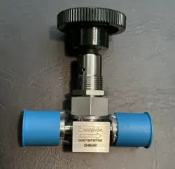 NEW SWAGELOK SS-4BG-V51 STAINLESS STEEL BELLOWS SEALED VALVE 1/4” FEMALE SC-11