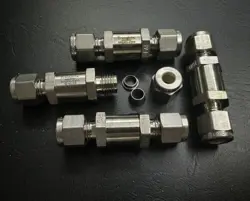 SWAGELOK SS-4C-1/3 POPPET CHECK VALVE FIXED PRESSURE 1/4