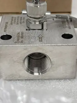 STEEL 2-VALVE INSTRUMENT