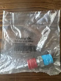 ⚙️⚙️NEW SWAGELOK SS-QC4-D-4PM-  1/4” MALE QUICK CONNECT