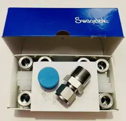 BRAND NEW BOX OF 10 SWAGELOK SS-810-1-12 FITTINGS 1/2” TUBE X 3/4” MNPT