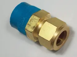 1 - SWAGELOK BRASS CONNECTOR FITTING, 5/8