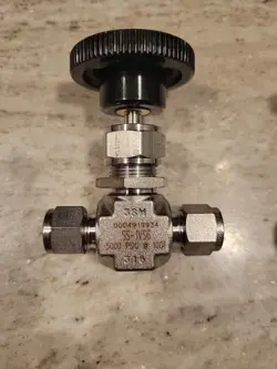 NEW SWAGELOK  SS-1VS6 3/8” STAINLESS STEEL VALVE