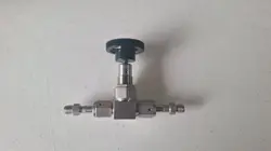 SWAGELOK VALVE SS-4BK-VCR USED